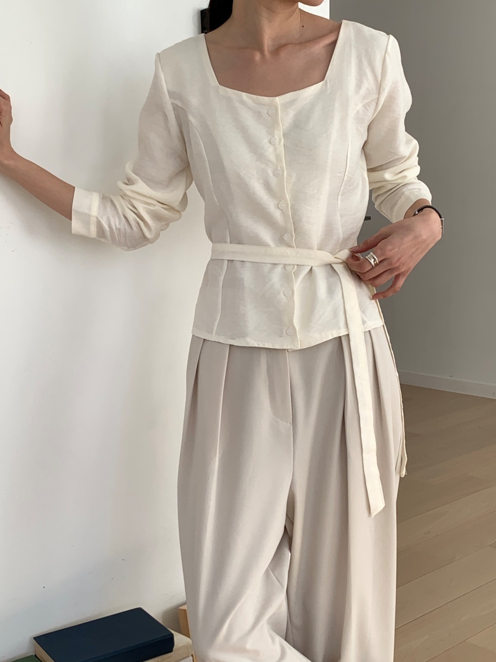 ボタンスクエアネックブラウスストラップ付 | 詳細画像10