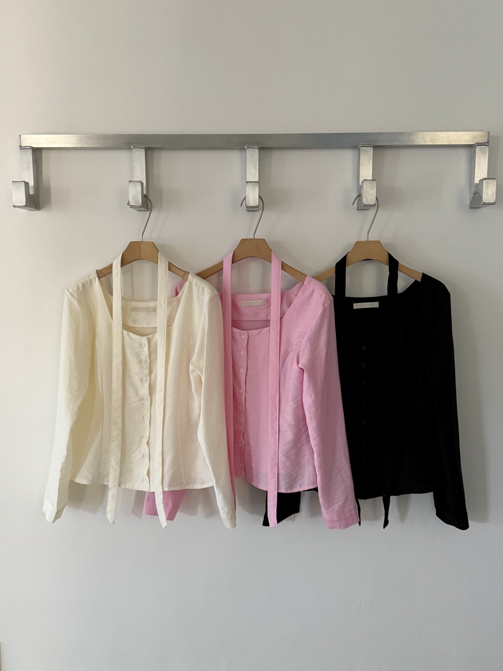 ボタンスクエアネックブラウスストラップ付 | 詳細画像36