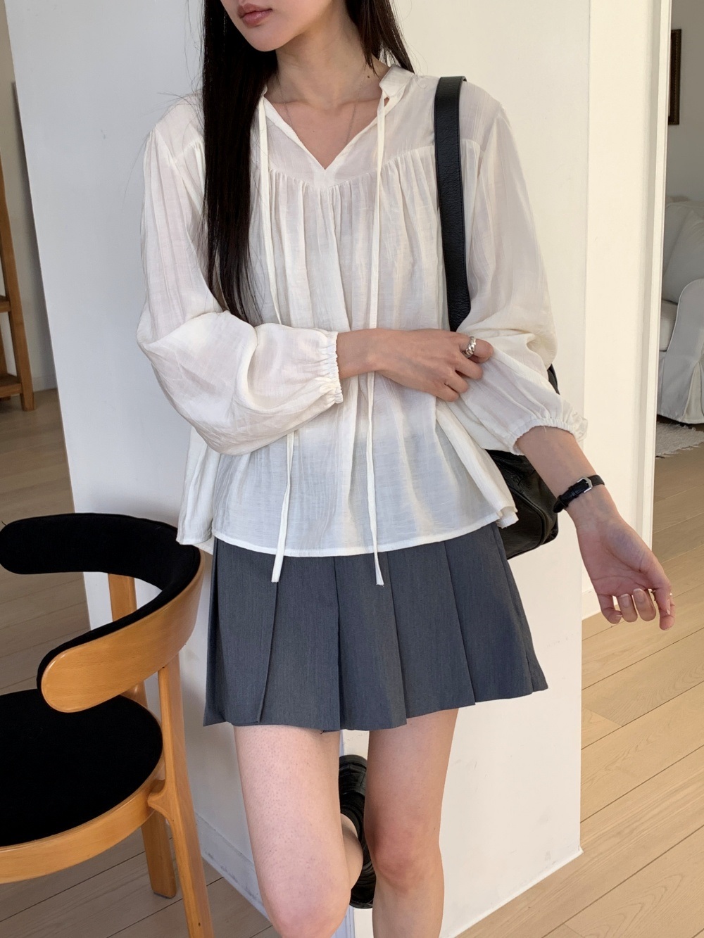 リボンシャーリングオープンカラーブラウス | 詳細画像2