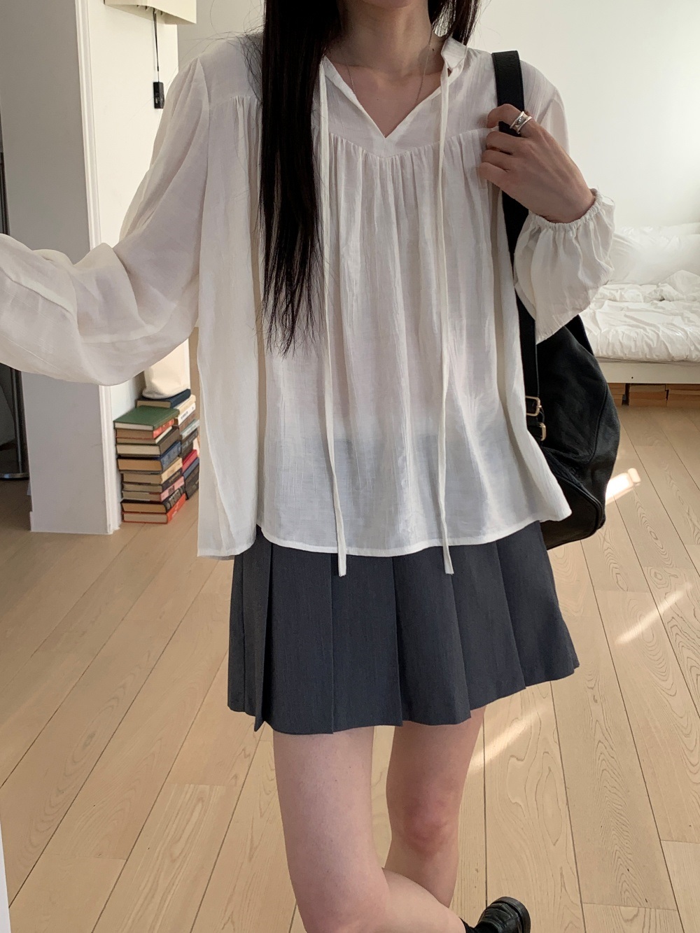 リボンシャーリングオープンカラーブラウス | 詳細画像3