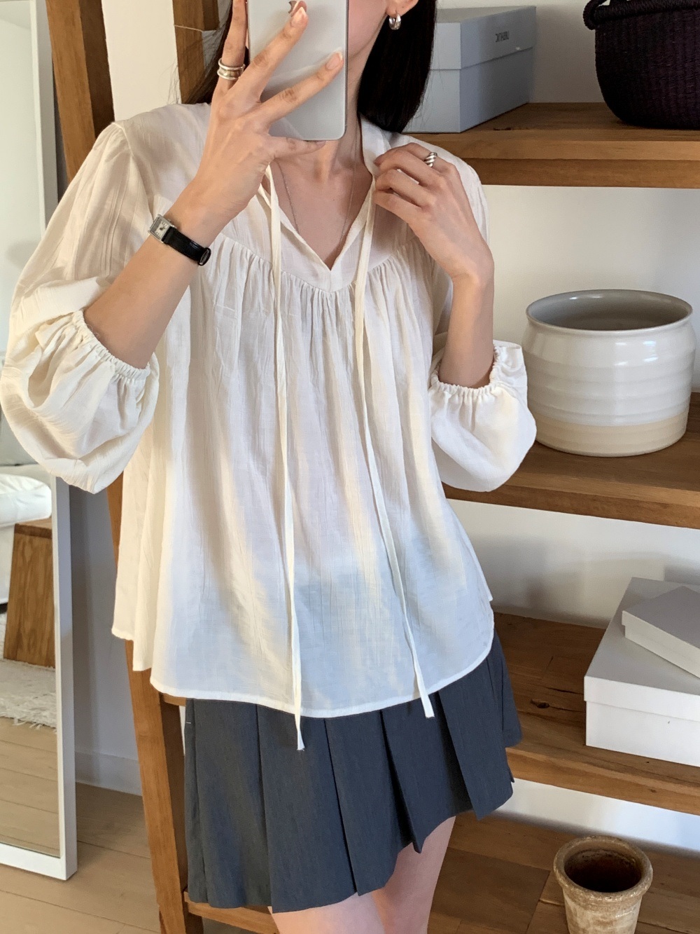 リボンシャーリングオープンカラーブラウス | 詳細画像10