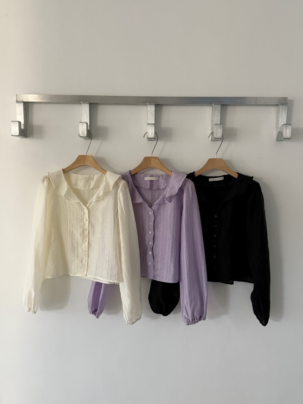 ボタンカラーフリルブラウス | 詳細画像10