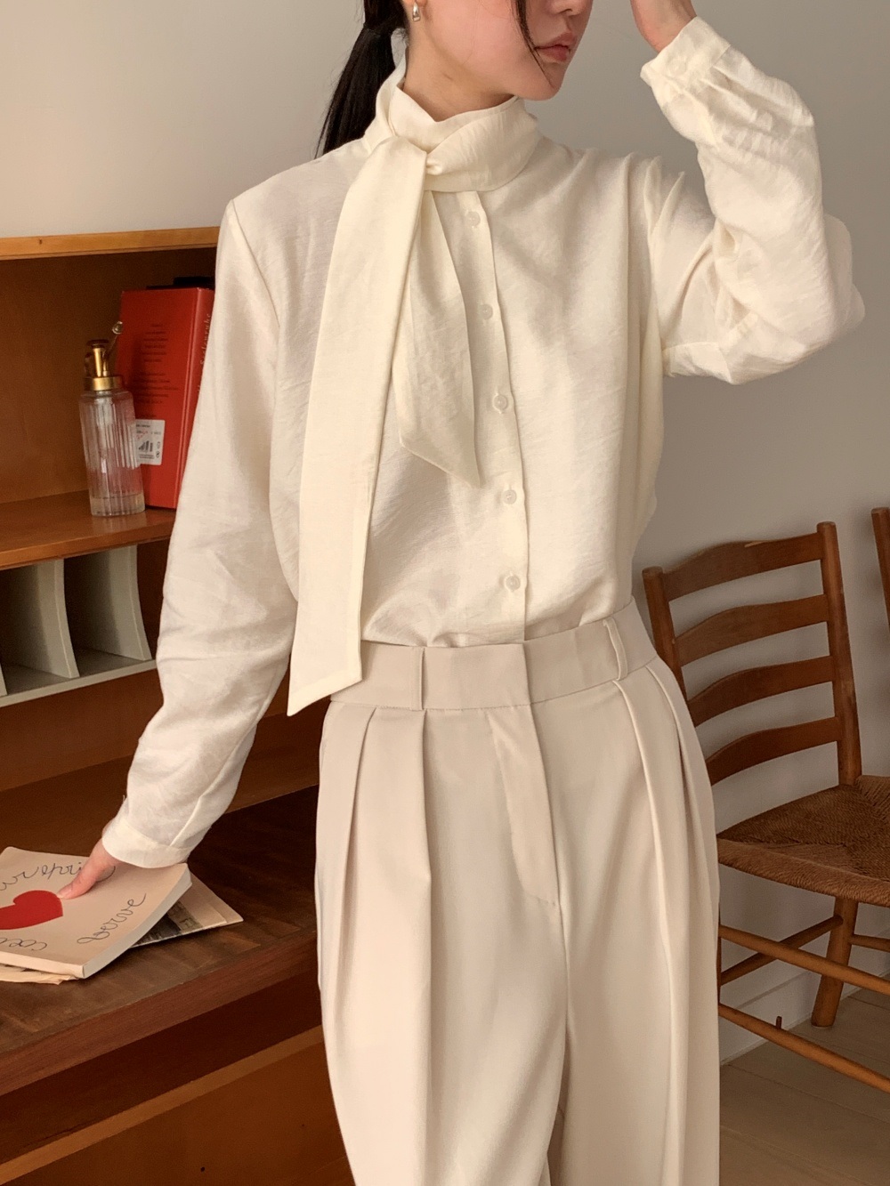 ボタンスカーフネックブラウス | 詳細画像7