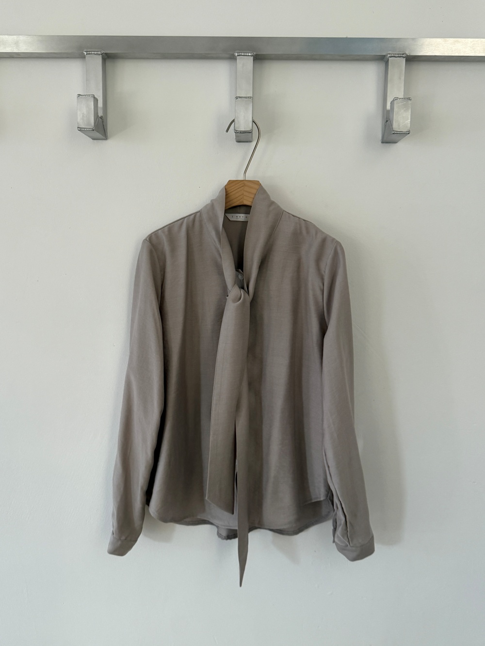 ボタンスカーフネックブラウス | 詳細画像13