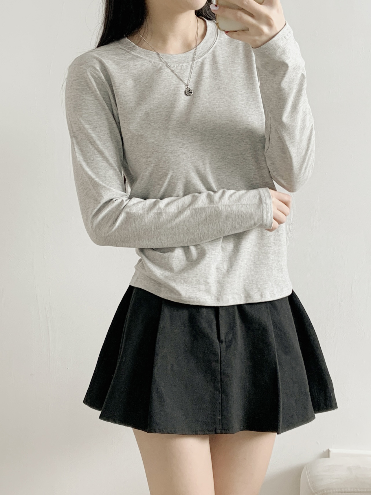 ラウンドネックベーシック長袖無地Tシャツ | 詳細画像11