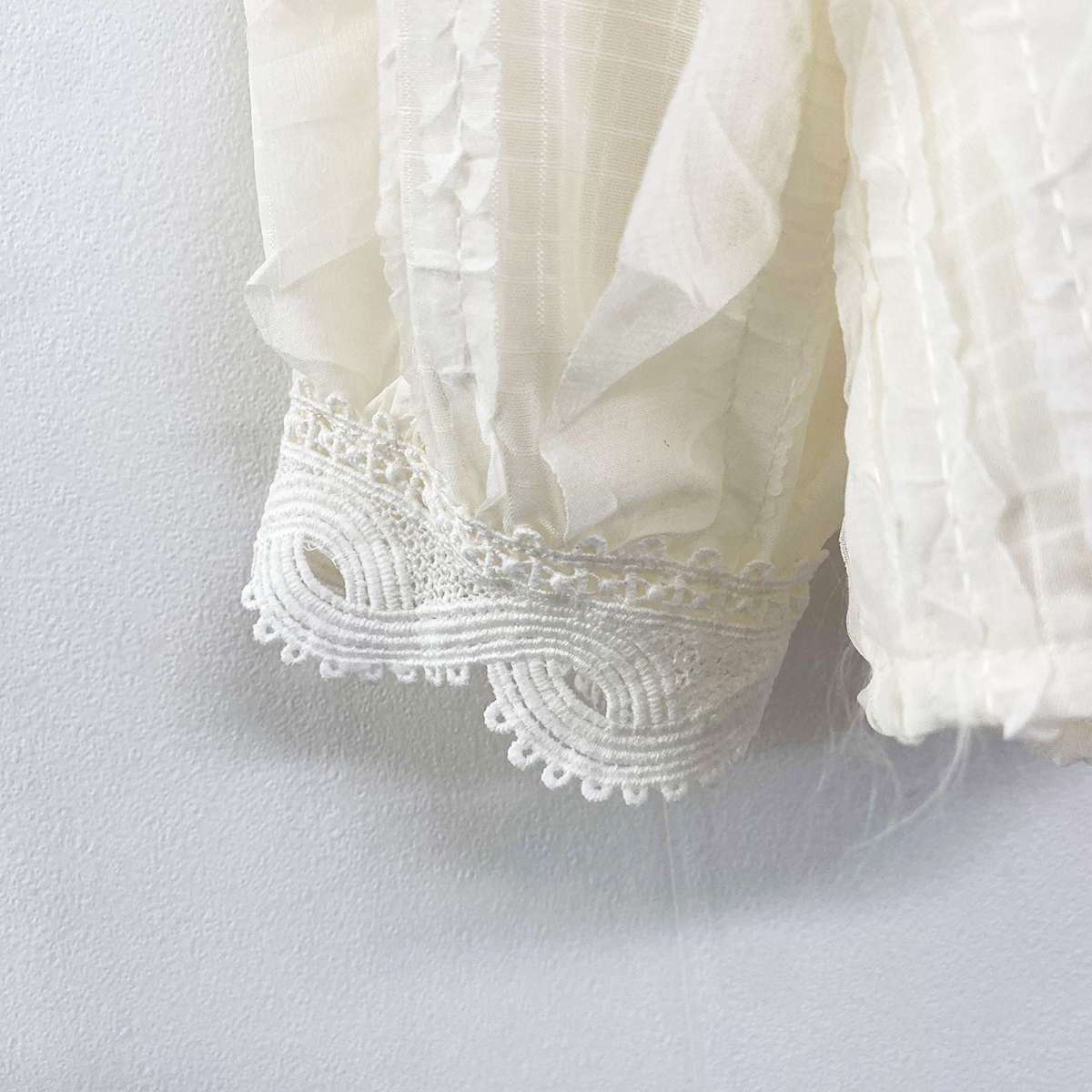 ラウンドネックフリルベーシック長袖ブラウス | 詳細画像23