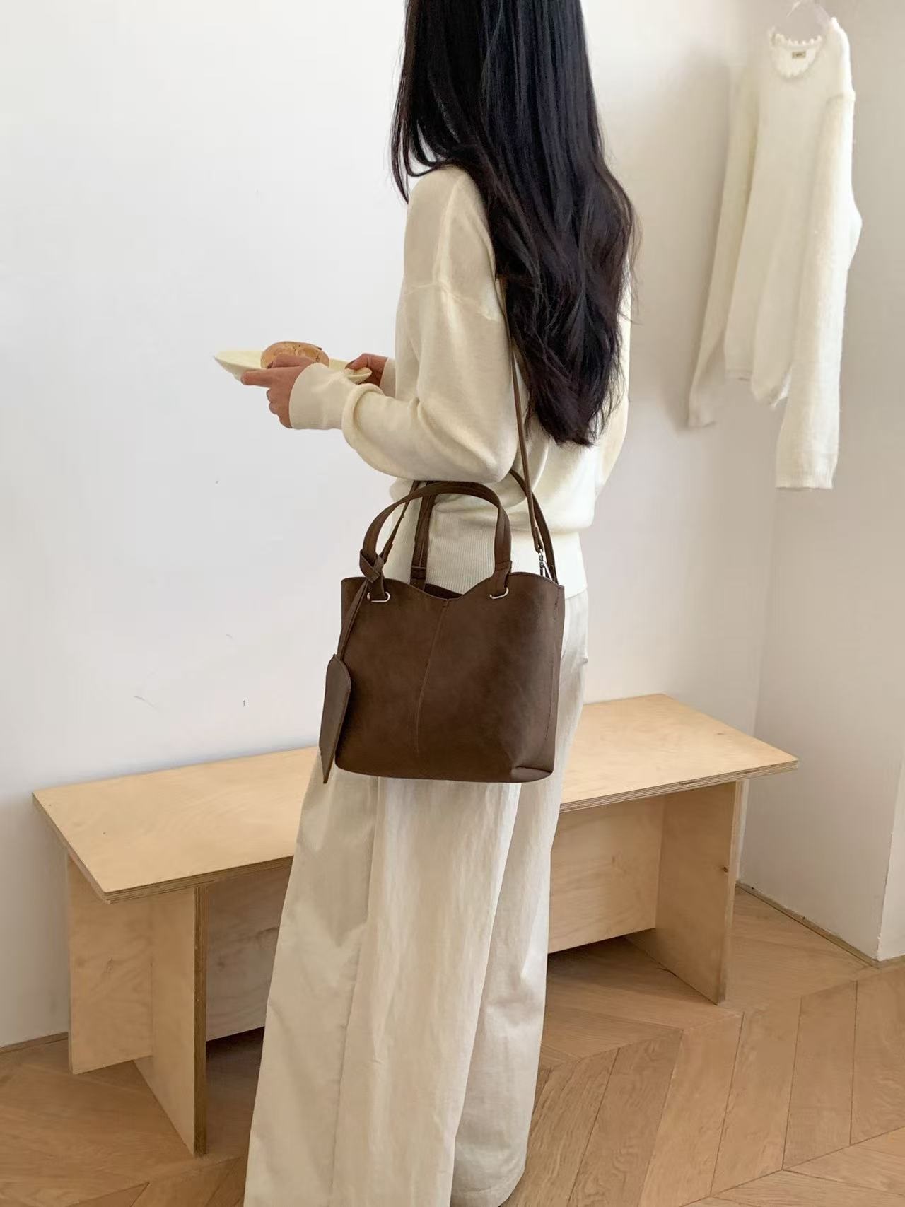 レザー調スエード調Dリングハンドバッグストラップ付ポーチ付 | 詳細画像6