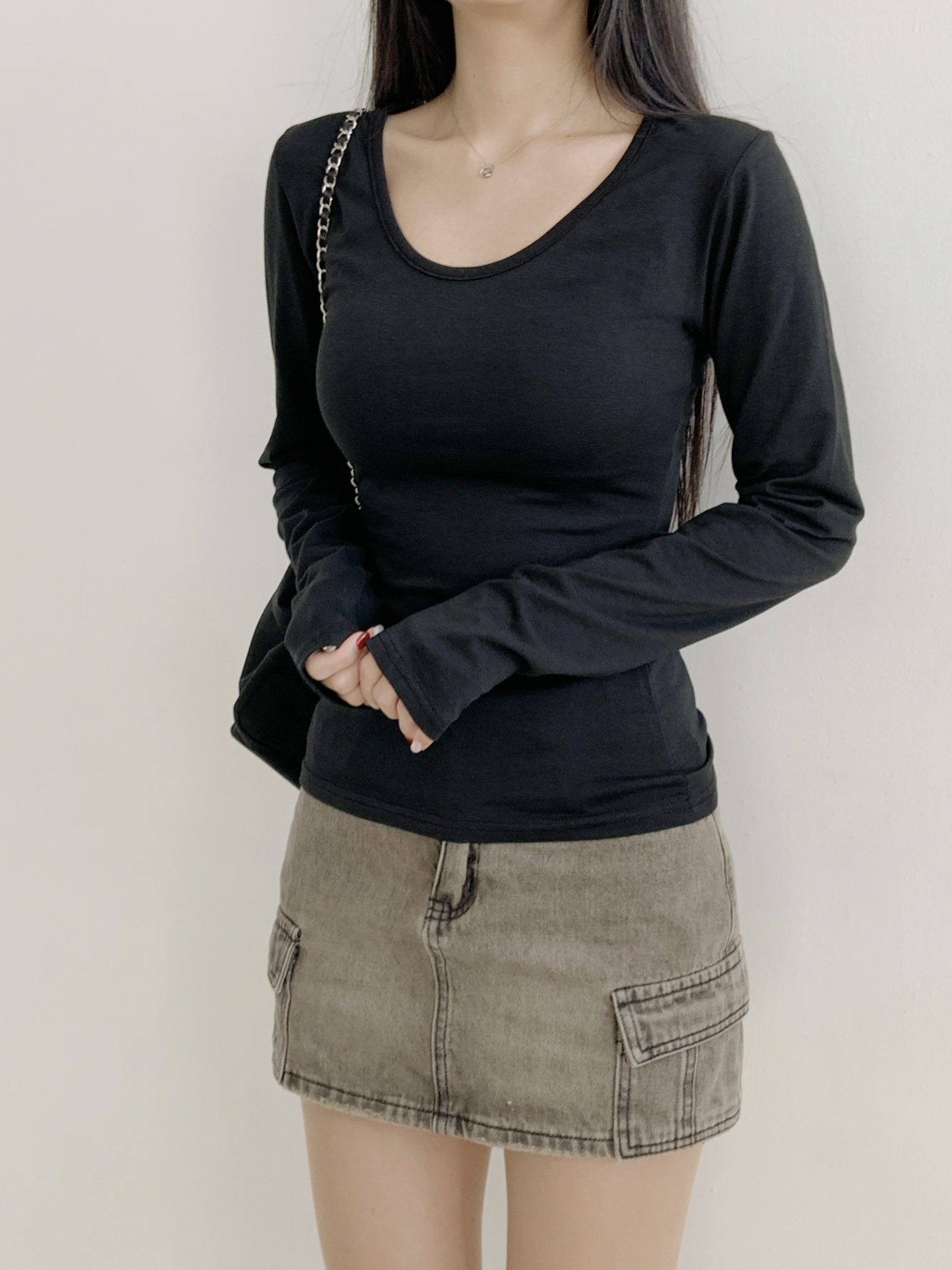 ラウンドネックスリム長袖無地Tシャツ | 詳細画像12