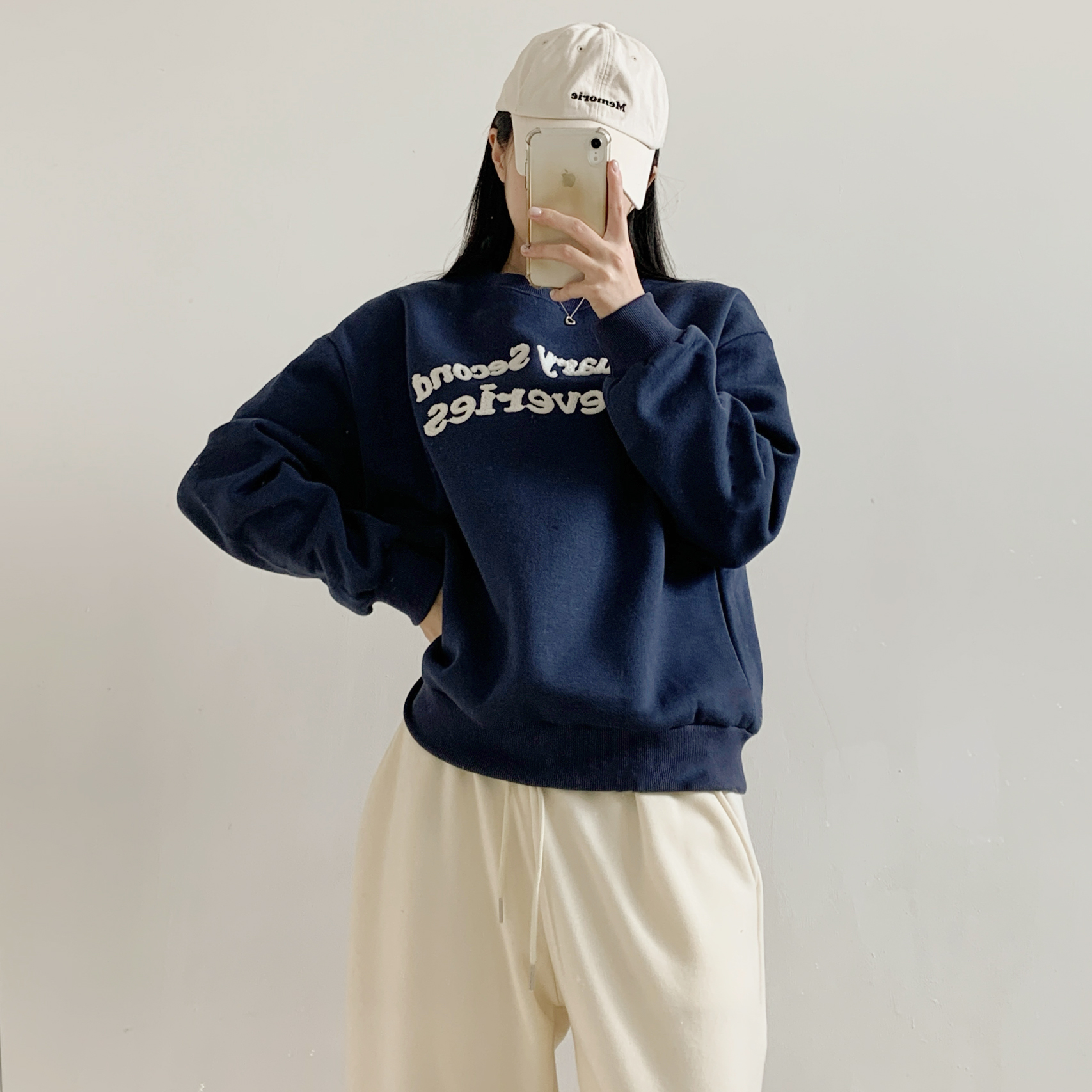 裏起毛ラウンドネックオーバーサイズ長袖刺繍スウェット | 詳細画像8