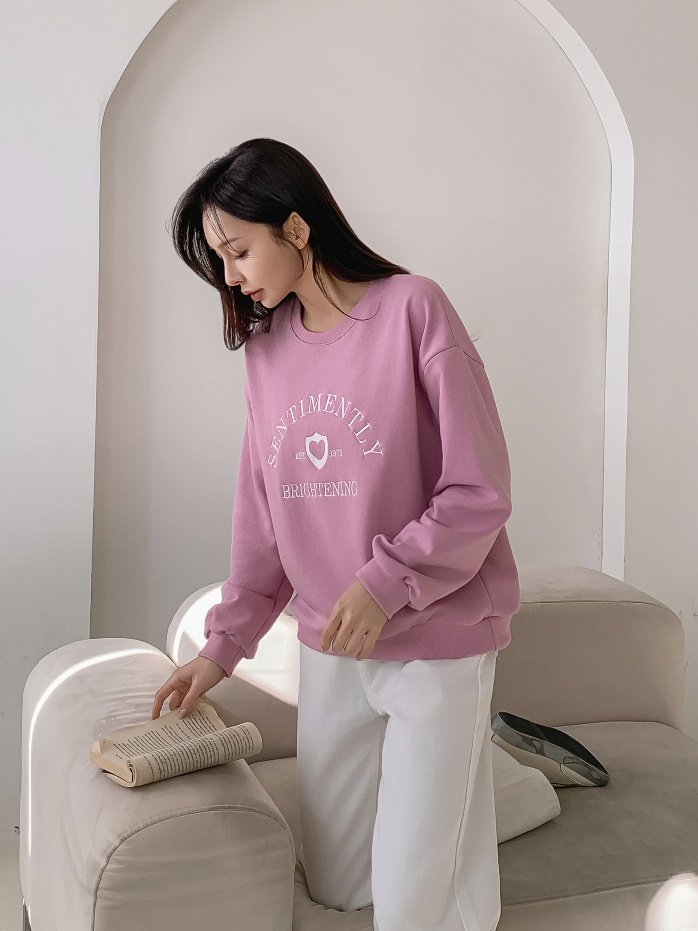 ラウンドネックオーバーサイズ長袖刺繍スウェット | 詳細画像12