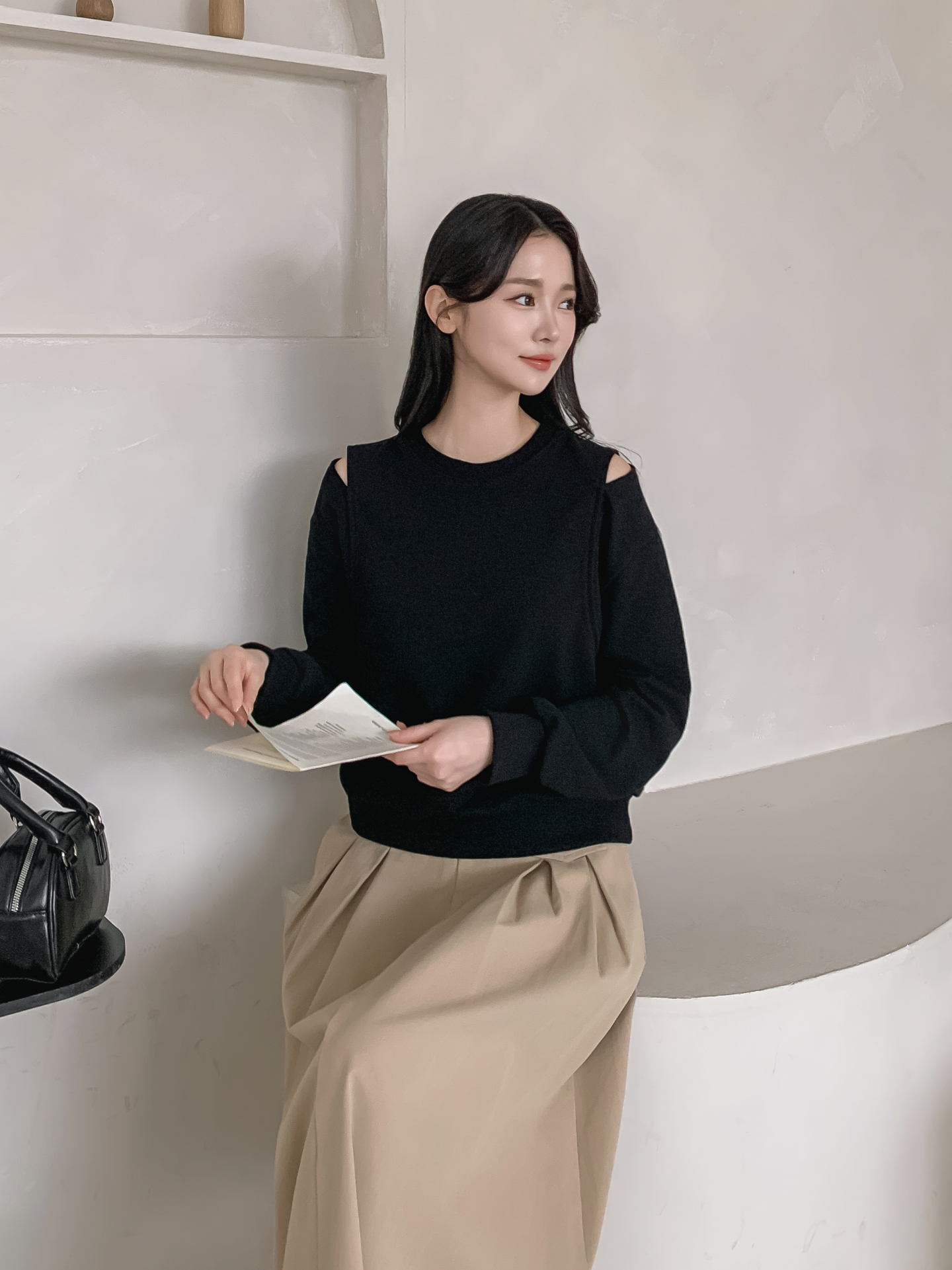 ラウンドネックオーバーサイズルーズオープンショルダー長袖無地スウェット | 詳細画像10