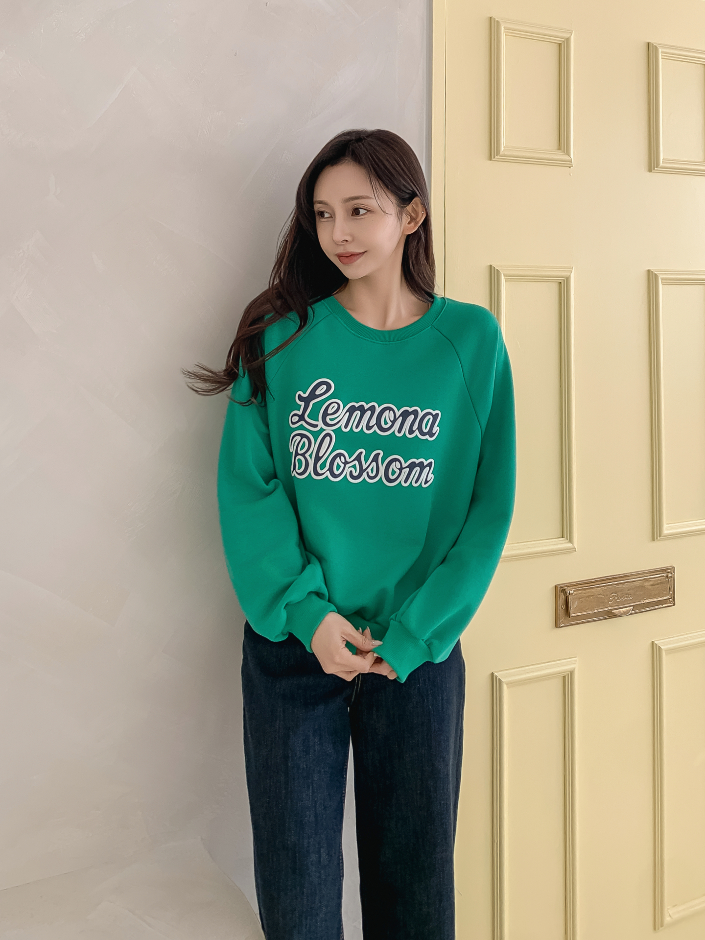 ラウンドネックルーズ長袖レタリングスウェット | 詳細画像3