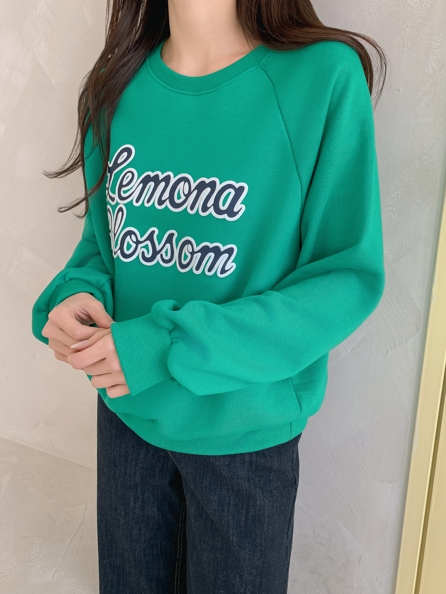 ラウンドネックルーズ長袖レタリングスウェット | 詳細画像5