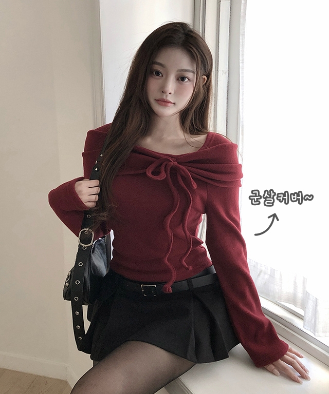 裏起毛スクエアネックオフショルダーリボンベーシックスリムTシャツ