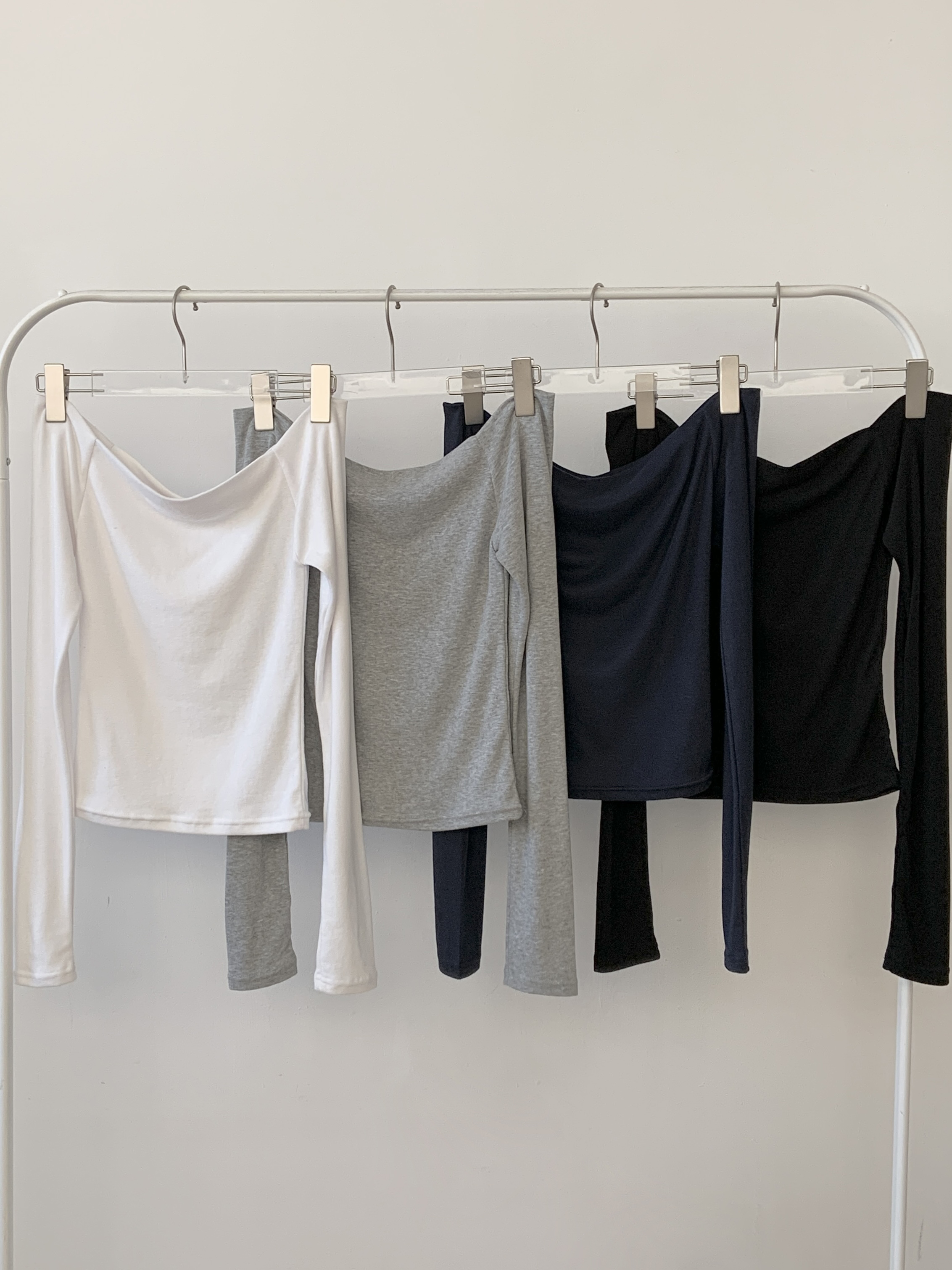 オフショルダースリムショート長袖無地Tシャツ | 詳細画像18