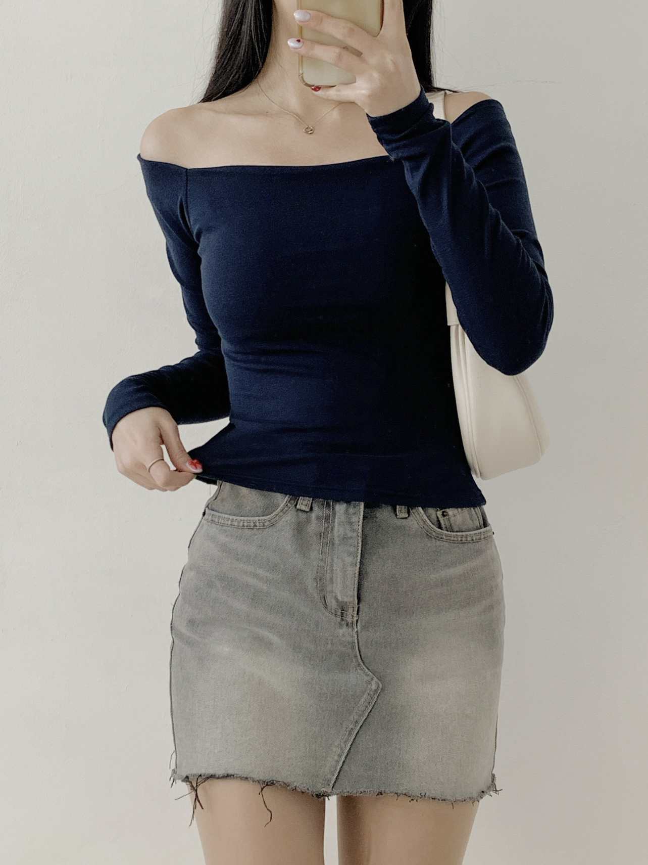 オフショルダースリムショート長袖無地Tシャツ | 詳細画像13