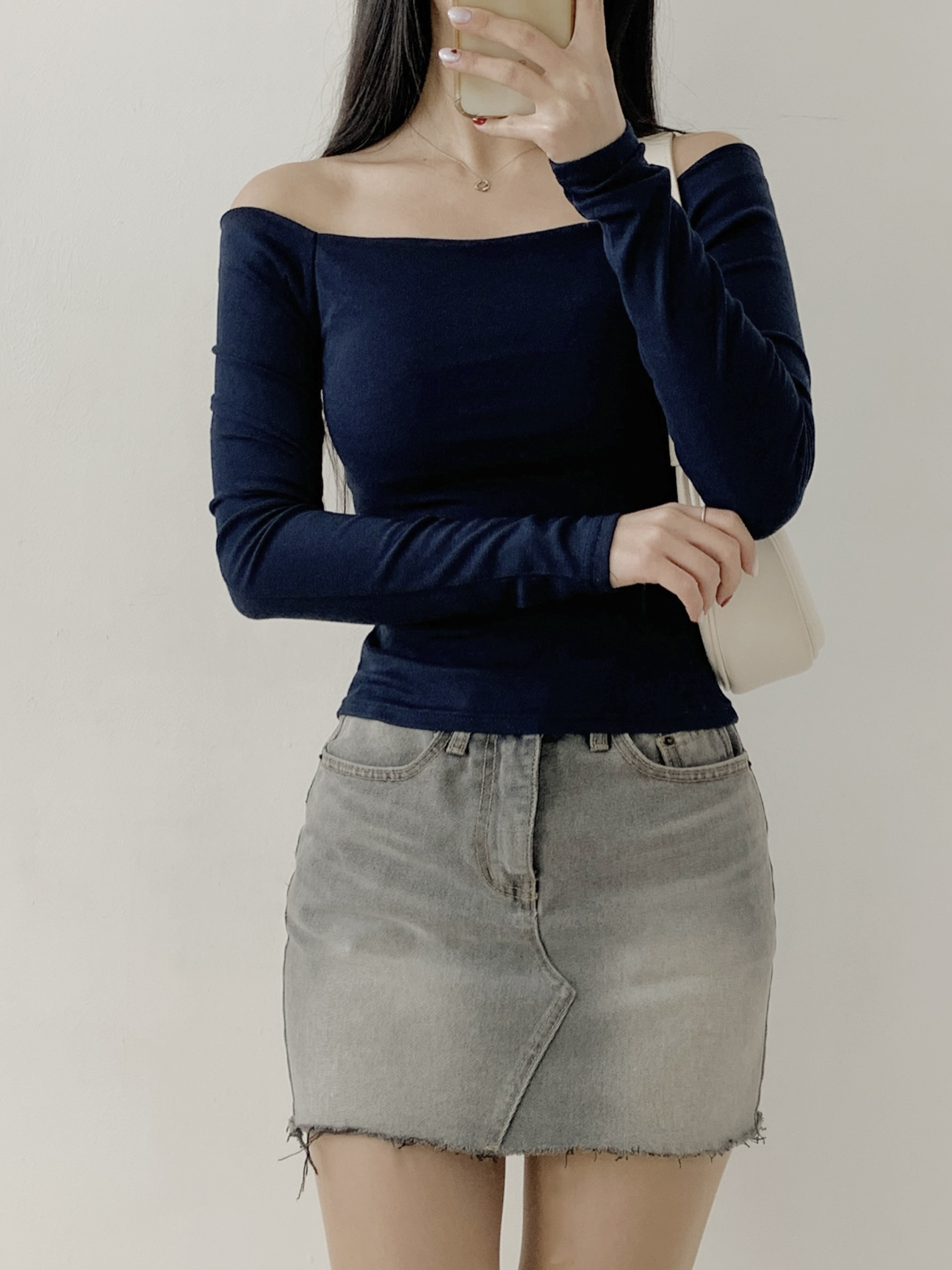 オフショルダースリムショート長袖無地Tシャツ | 詳細画像12