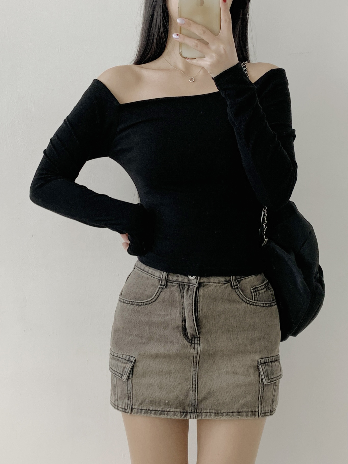 オフショルダースリムショート長袖無地Tシャツ | 詳細画像16