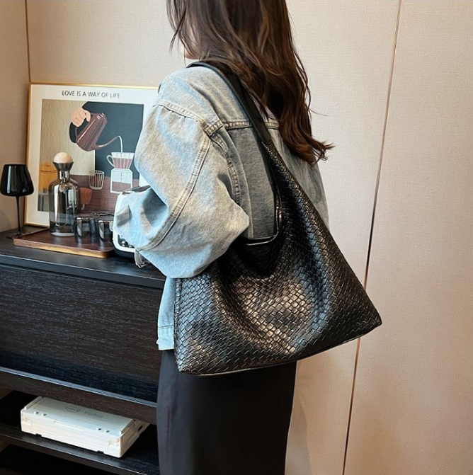 レザー調マグネットボタントートバッグ | 詳細画像3