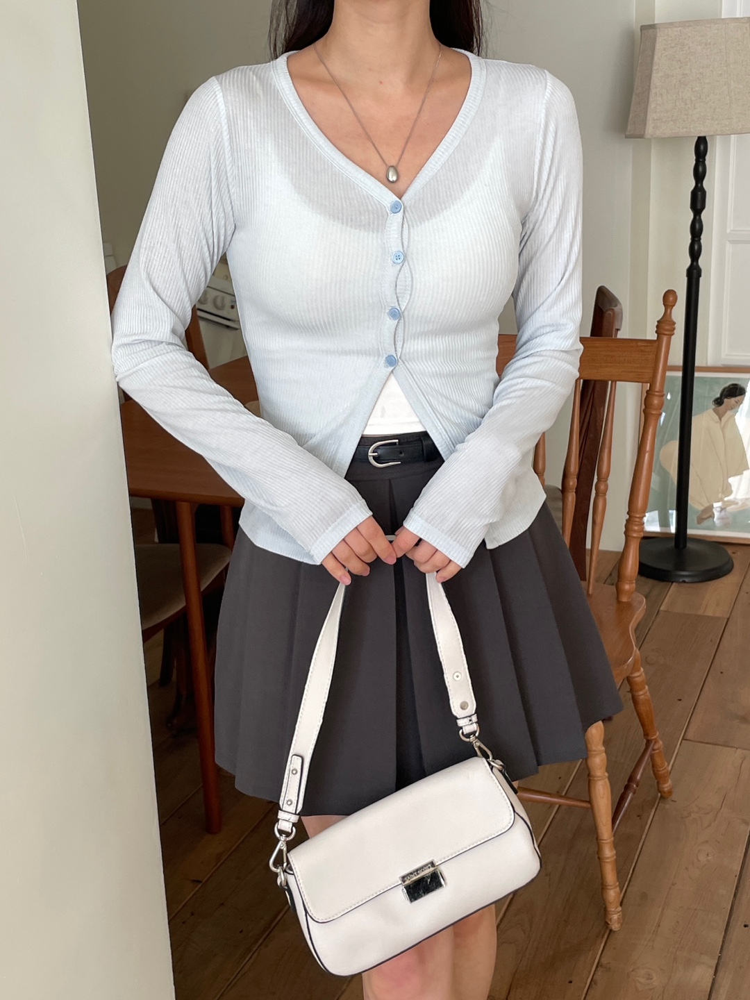 リブボタンVネックスリム長袖無地カーディガン | 詳細画像17