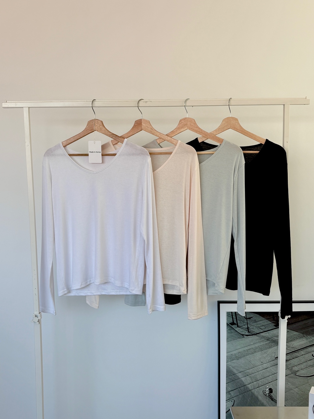 Vネックルーズ長袖無地Tシャツ | 詳細画像20