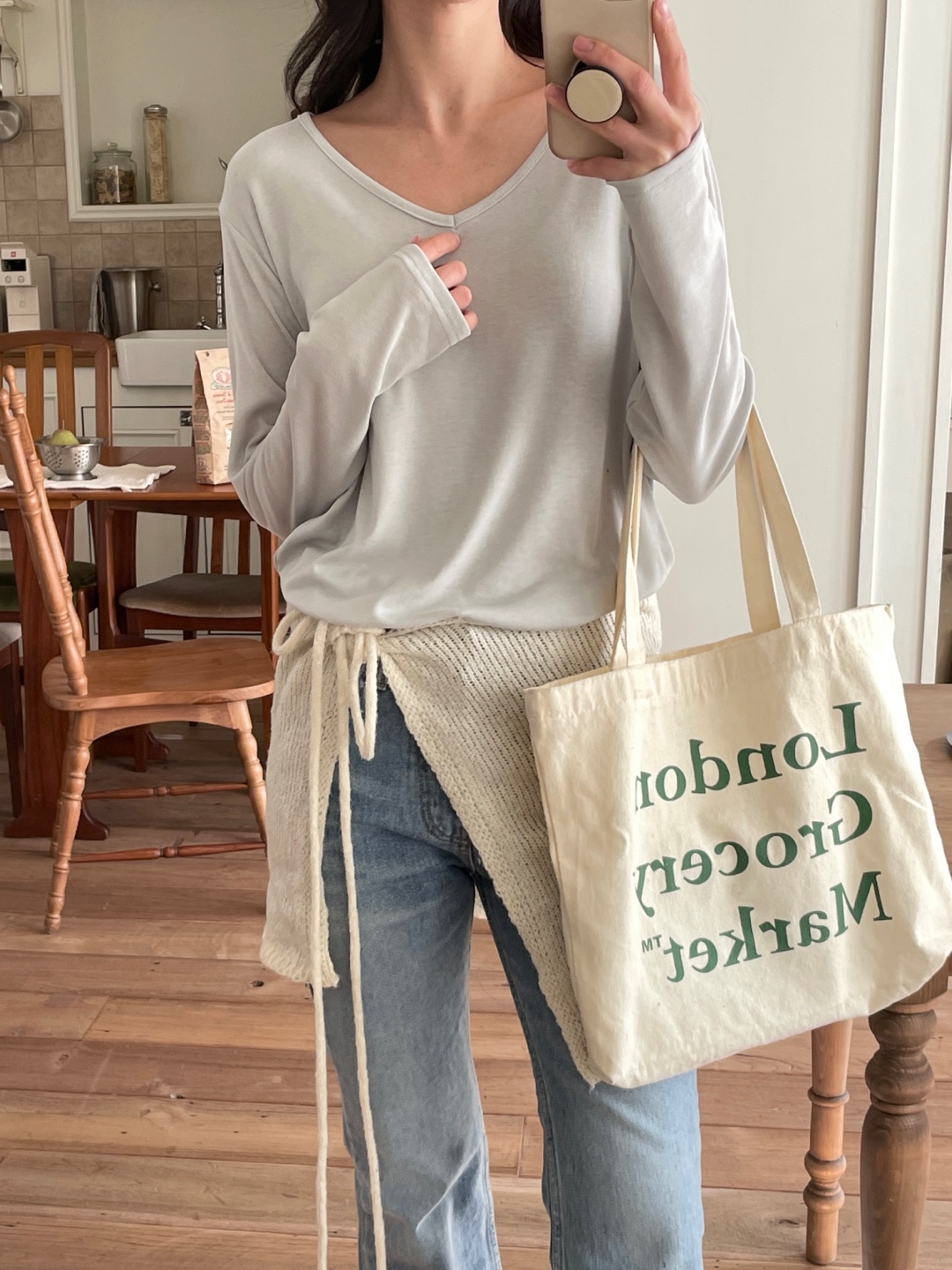 Vネックルーズ長袖無地Tシャツ | 詳細画像6