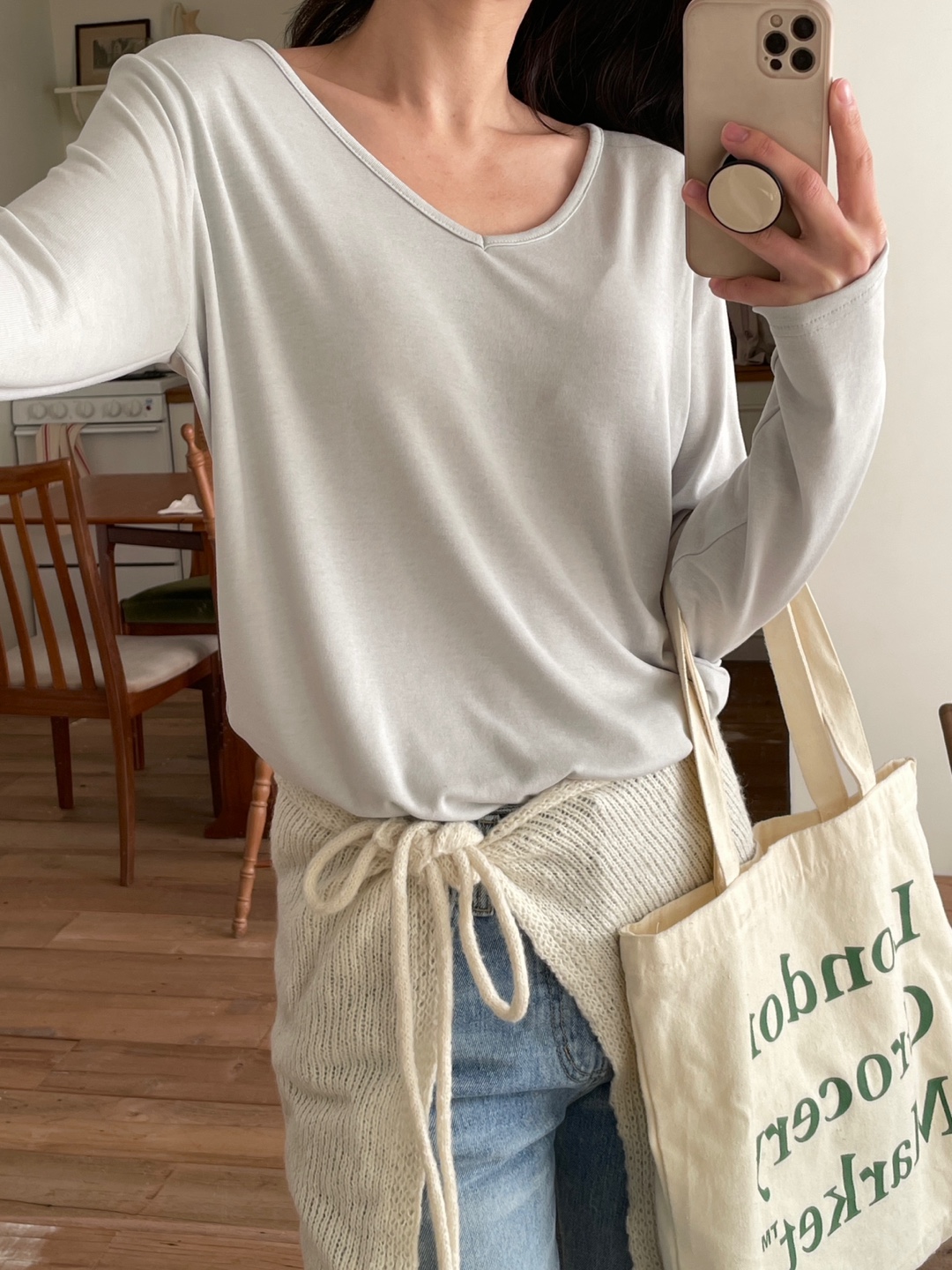 Vネックルーズ長袖無地Tシャツ | 詳細画像7