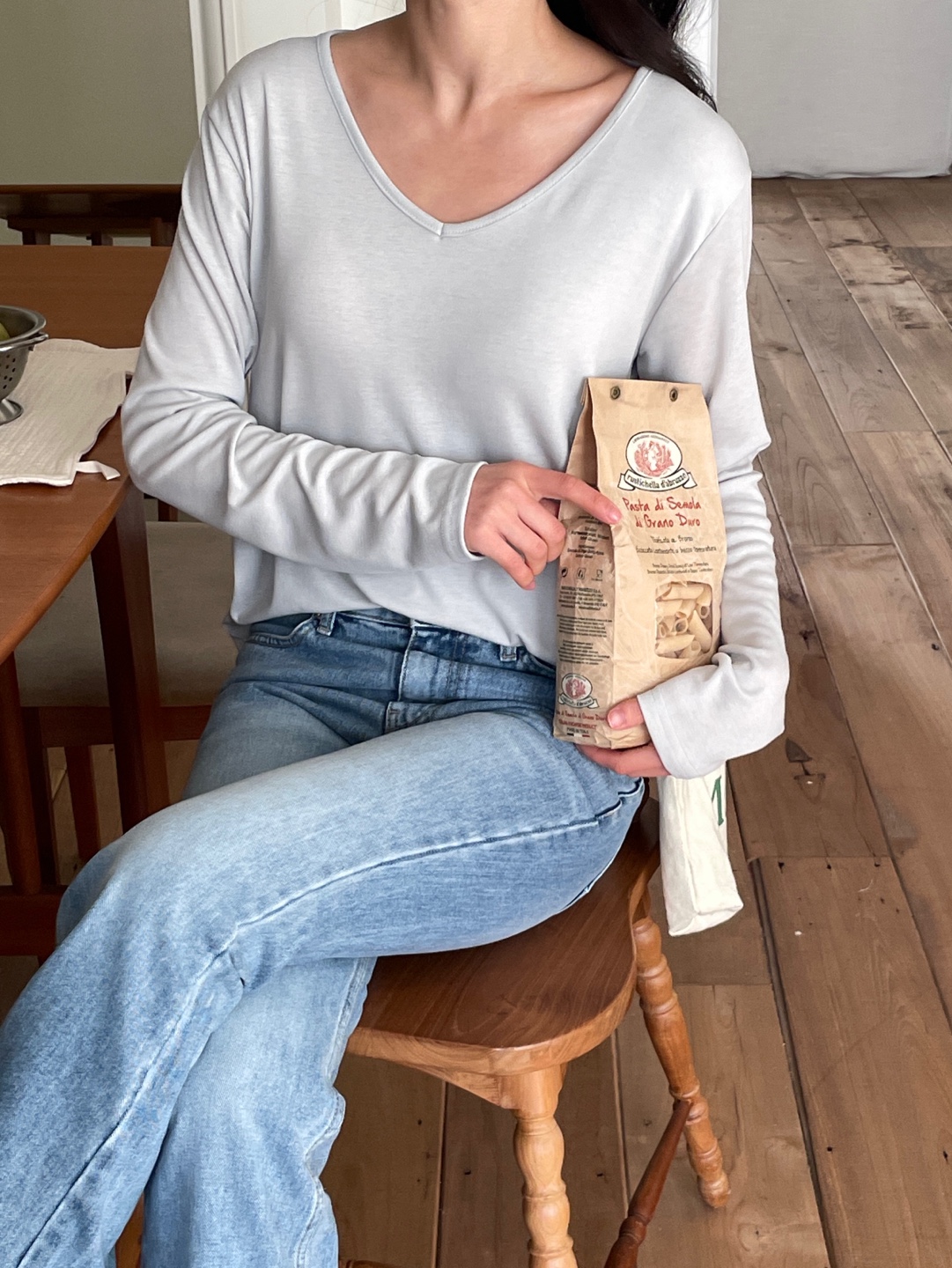 Vネックルーズ長袖無地Tシャツ | 詳細画像18