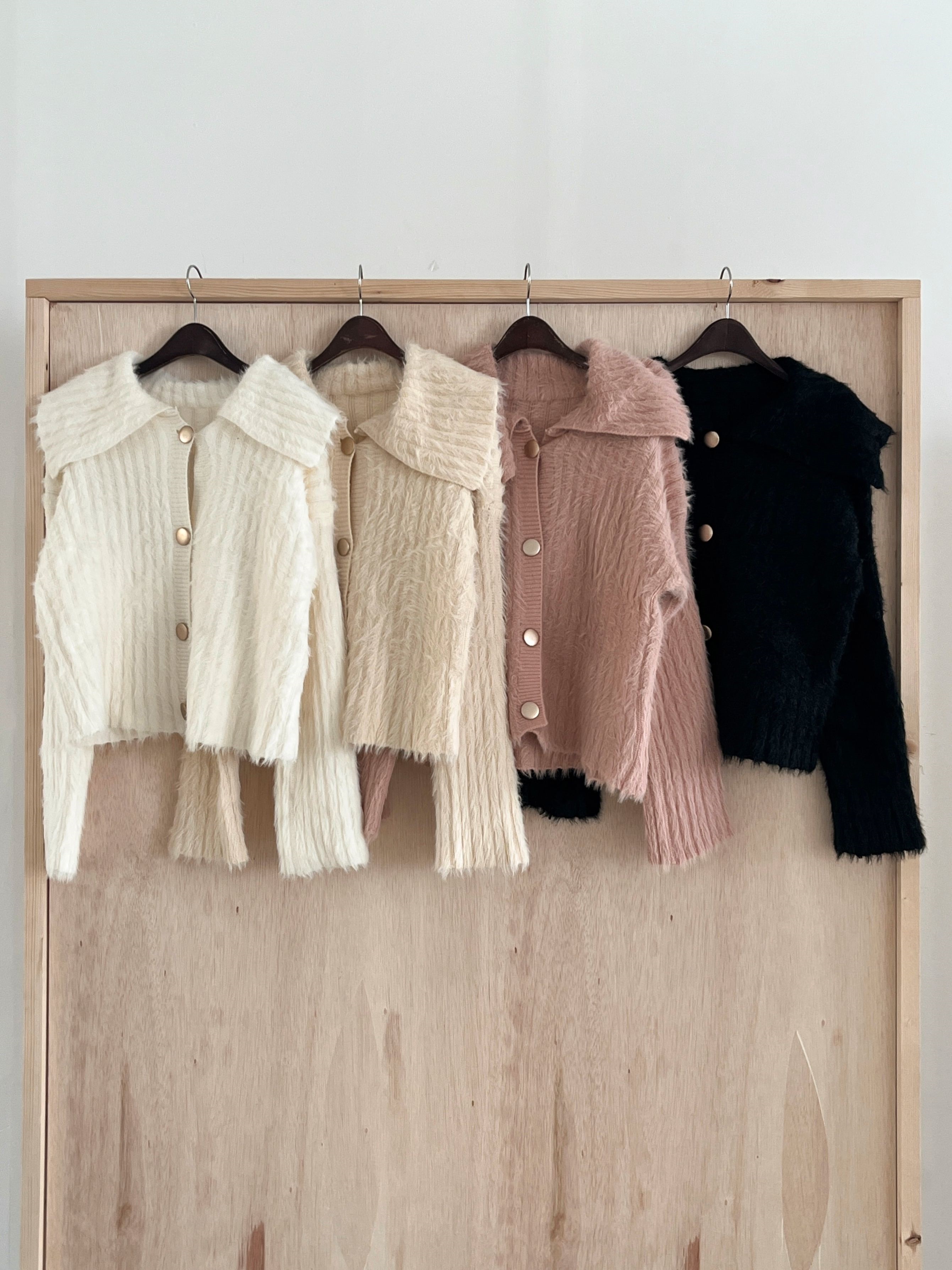 カラーショートルーズ長袖ビジューボタンカーディガン | 詳細画像21