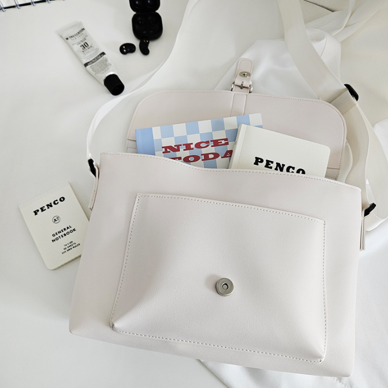 レザー調クロスマグネットボタンショルダーバッグ | 詳細画像21