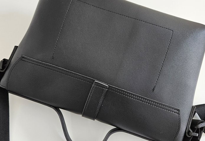 レザー調クロスマグネットボタンショルダーバッグ | 詳細画像27