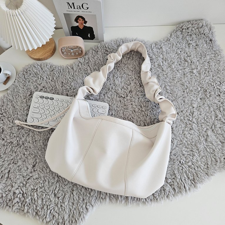 レザー調ジップアップシャーリングドローストリングラインショルダーバッグ | 詳細画像17