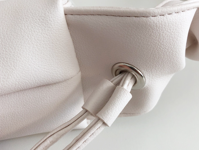 レザー調ジップアップシャーリングドローストリングラインショルダーバッグ | 詳細画像20