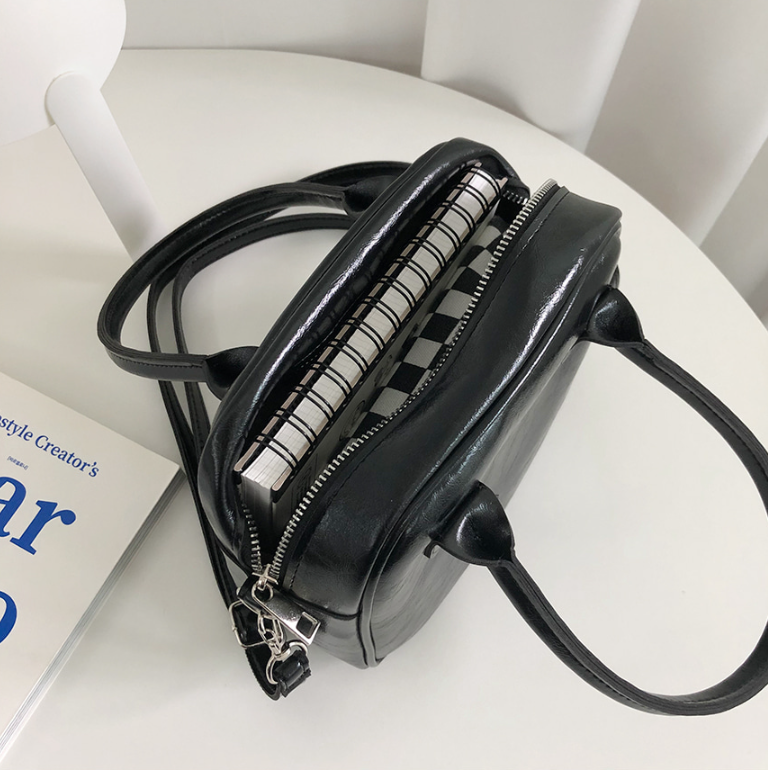 レザー調ジップアップストラップショルダーバッグハンドバッグストラップセット(バックルあり) | 詳細画像15