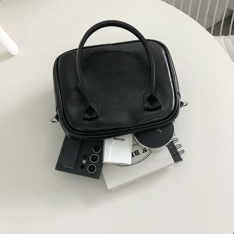 レザー調ジップアップストラップショルダーバッグハンドバッグストラップセット(バックルあり) | 詳細画像16