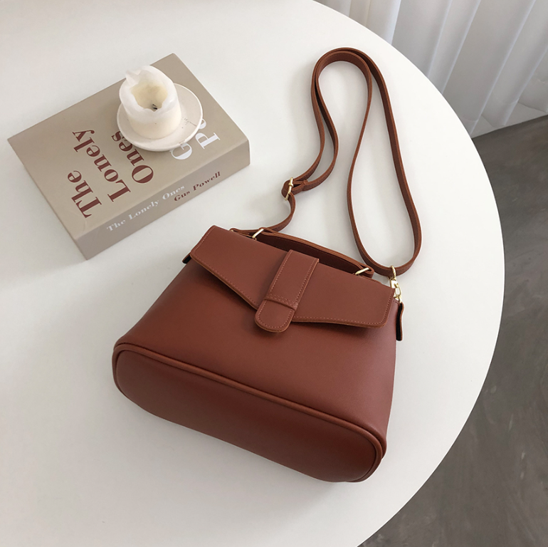 レザー調ジップアップDリングマグネットボタンショルダーバッグハンドバッグストラップセット(バックルあり) | 詳細画像28