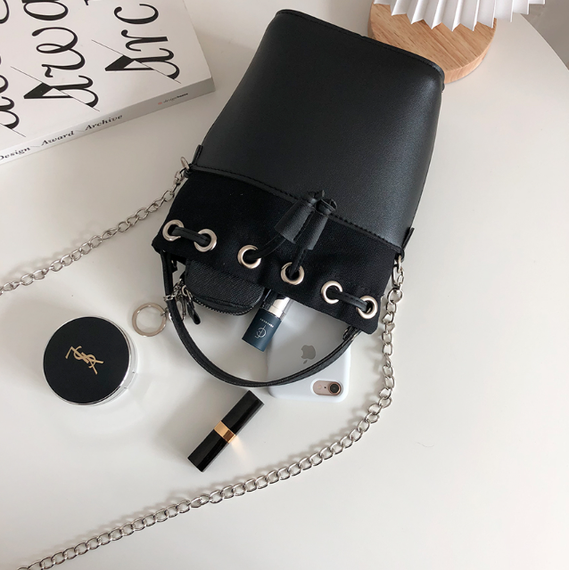 レザー調コンビドローストリングチェーンハンドバッグストラップ付 | 詳細画像23