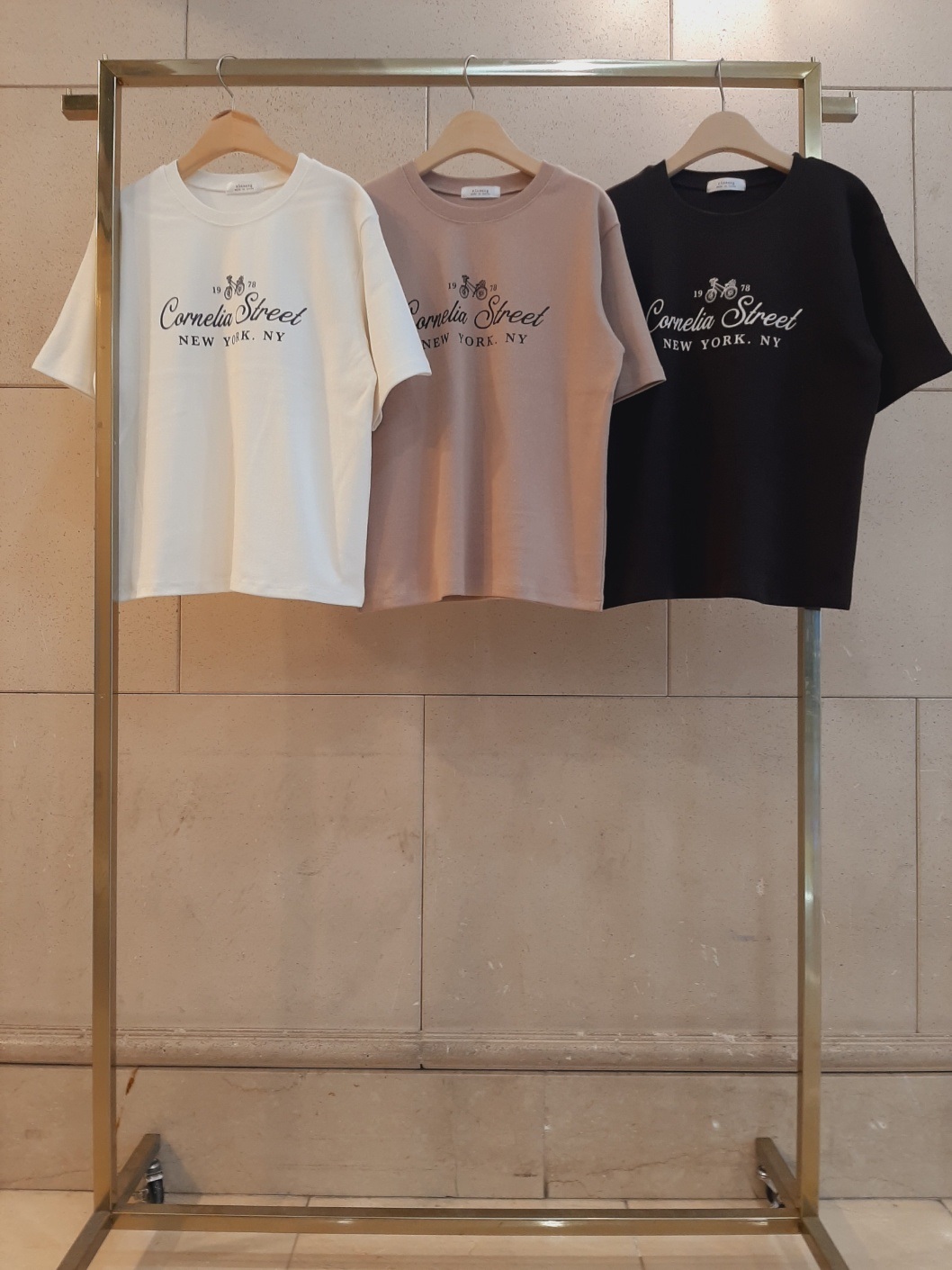 ピーチ起毛ラウンドネック半袖レタリングプリントTシャツ | 詳細画像12