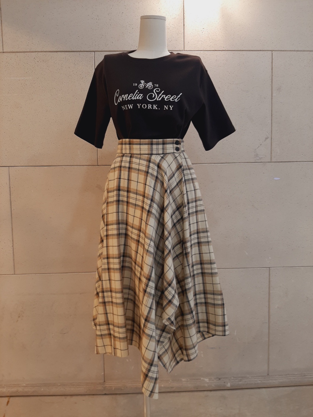 ピーチ起毛ラウンドネック半袖レタリングプリントTシャツ | 詳細画像13