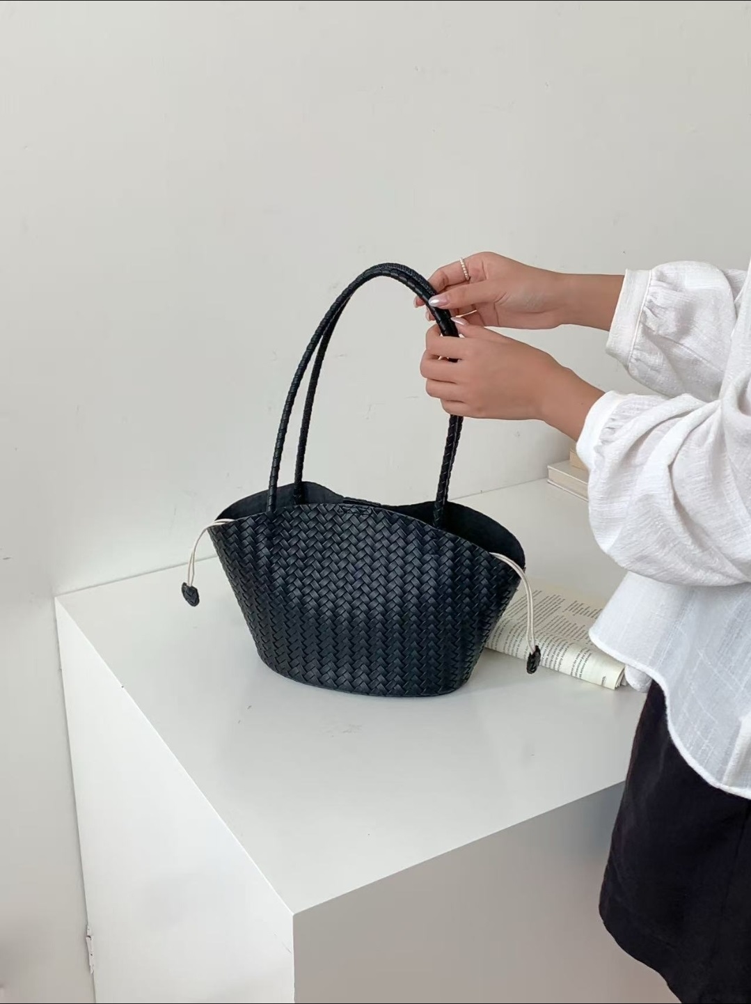 ドローストリングレイヤード風マグネットボタントートバッグ | 詳細画像18