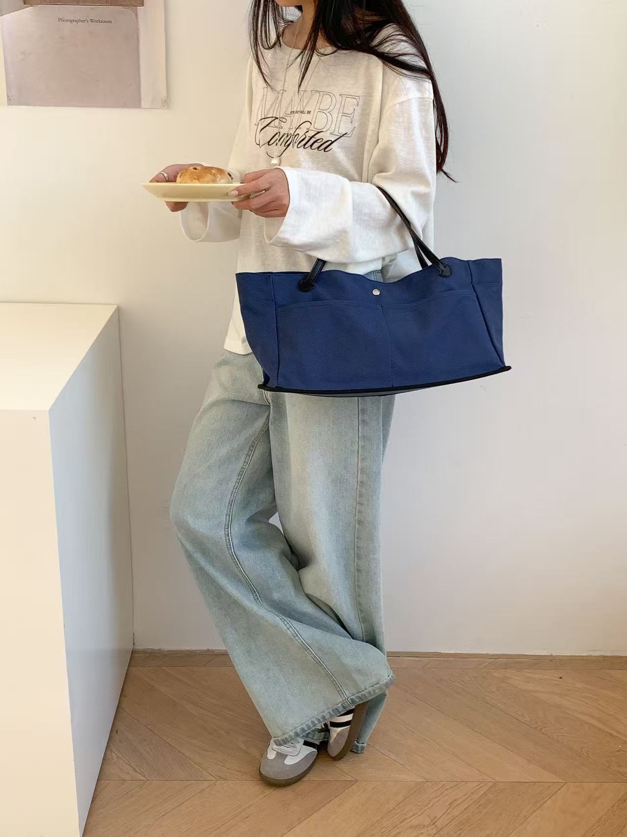 レザー調ビッグマグネットボタンハンドバッグ | 詳細画像8