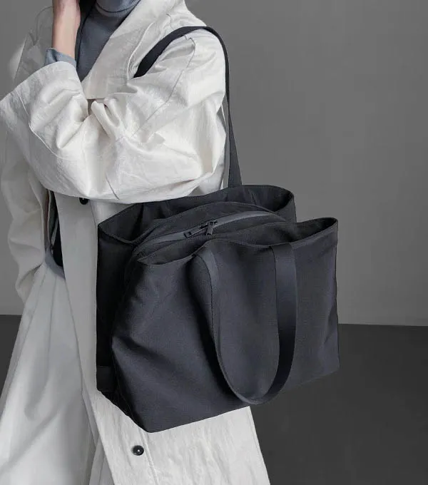 ナイロンジップアップベーシックビッグカラーショルダーバッグ | whosbag | 詳細画像1