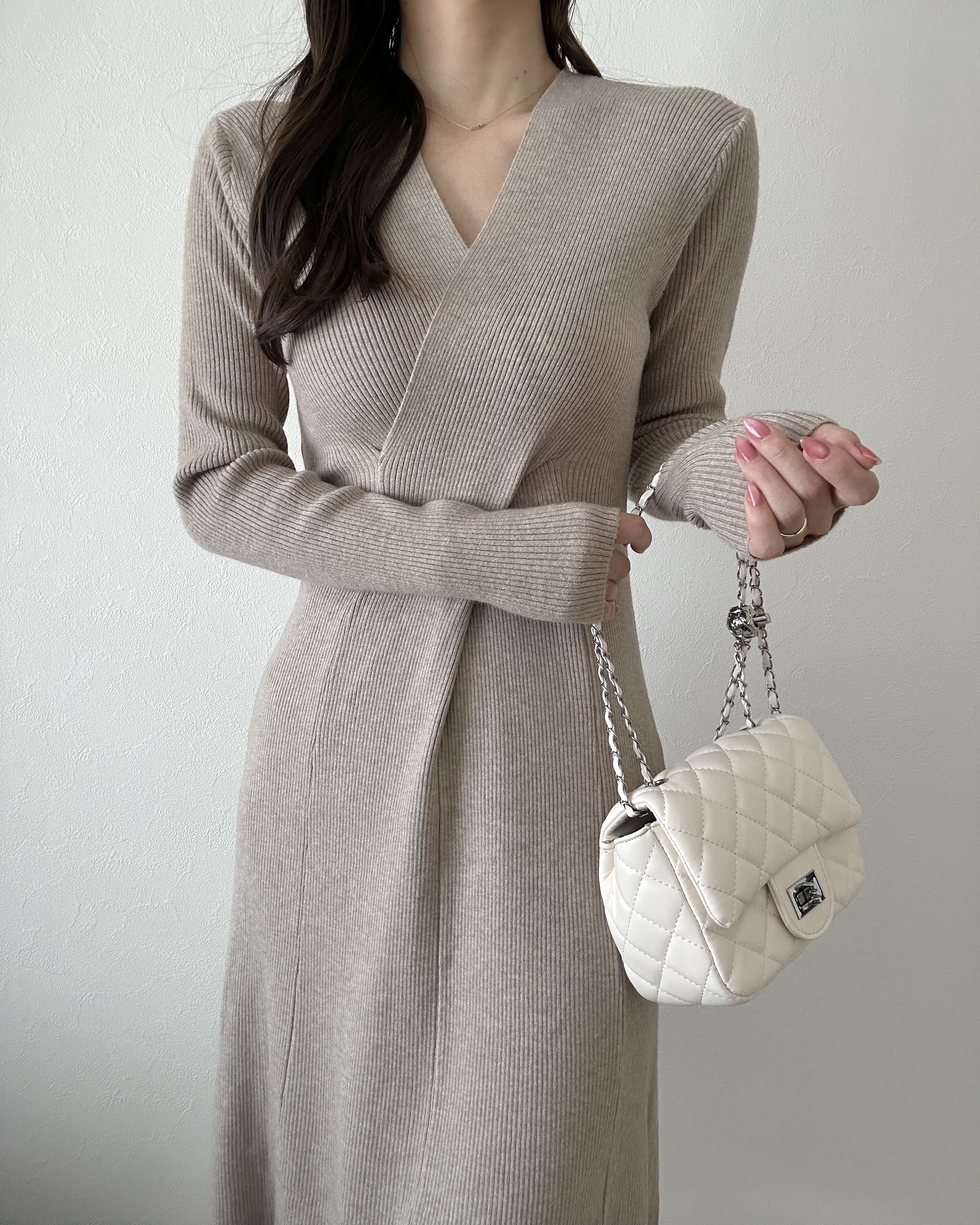 カシミヤ混クロスVネックニットワンピース | 詳細画像8