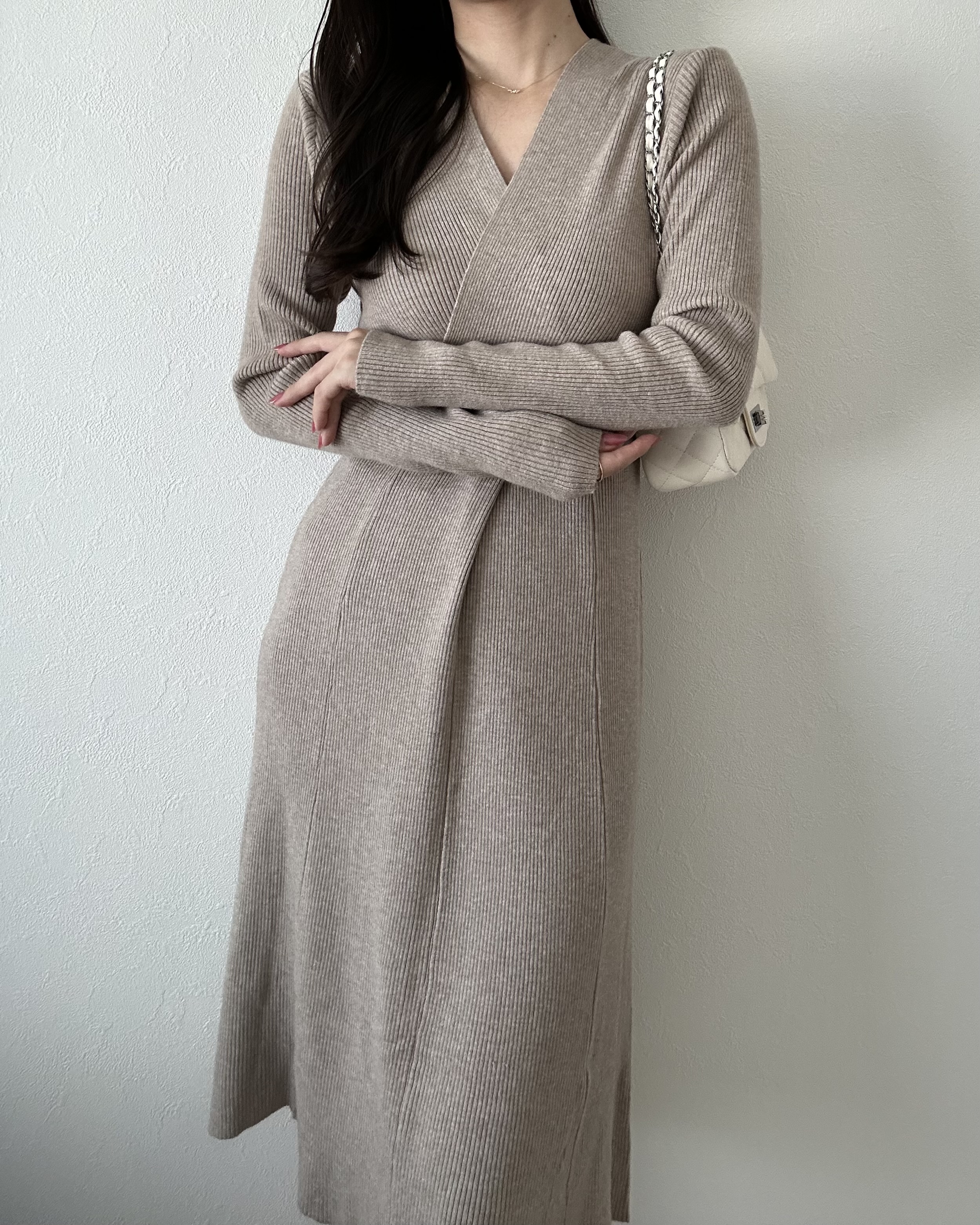 カシミヤ混クロスVネックニットワンピース | 詳細画像10