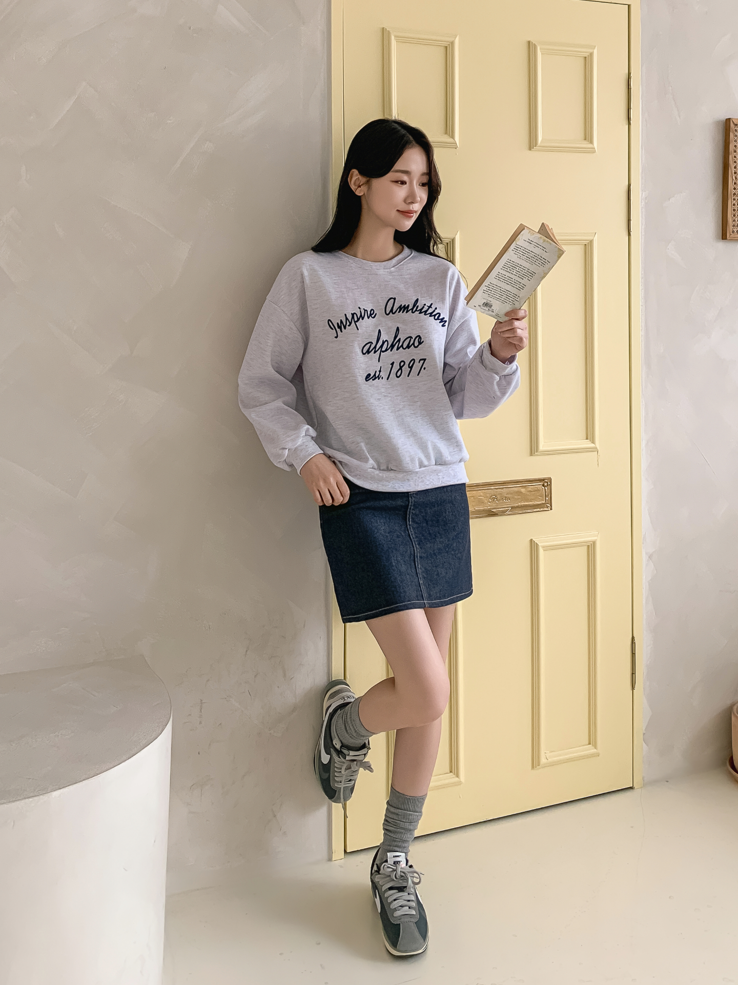 ラウンドネックルーズ長袖刺繍スウェット | 詳細画像6