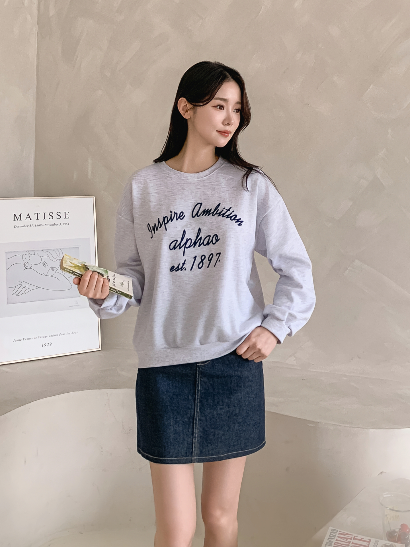 ラウンドネックルーズ長袖刺繍スウェット | 詳細画像13