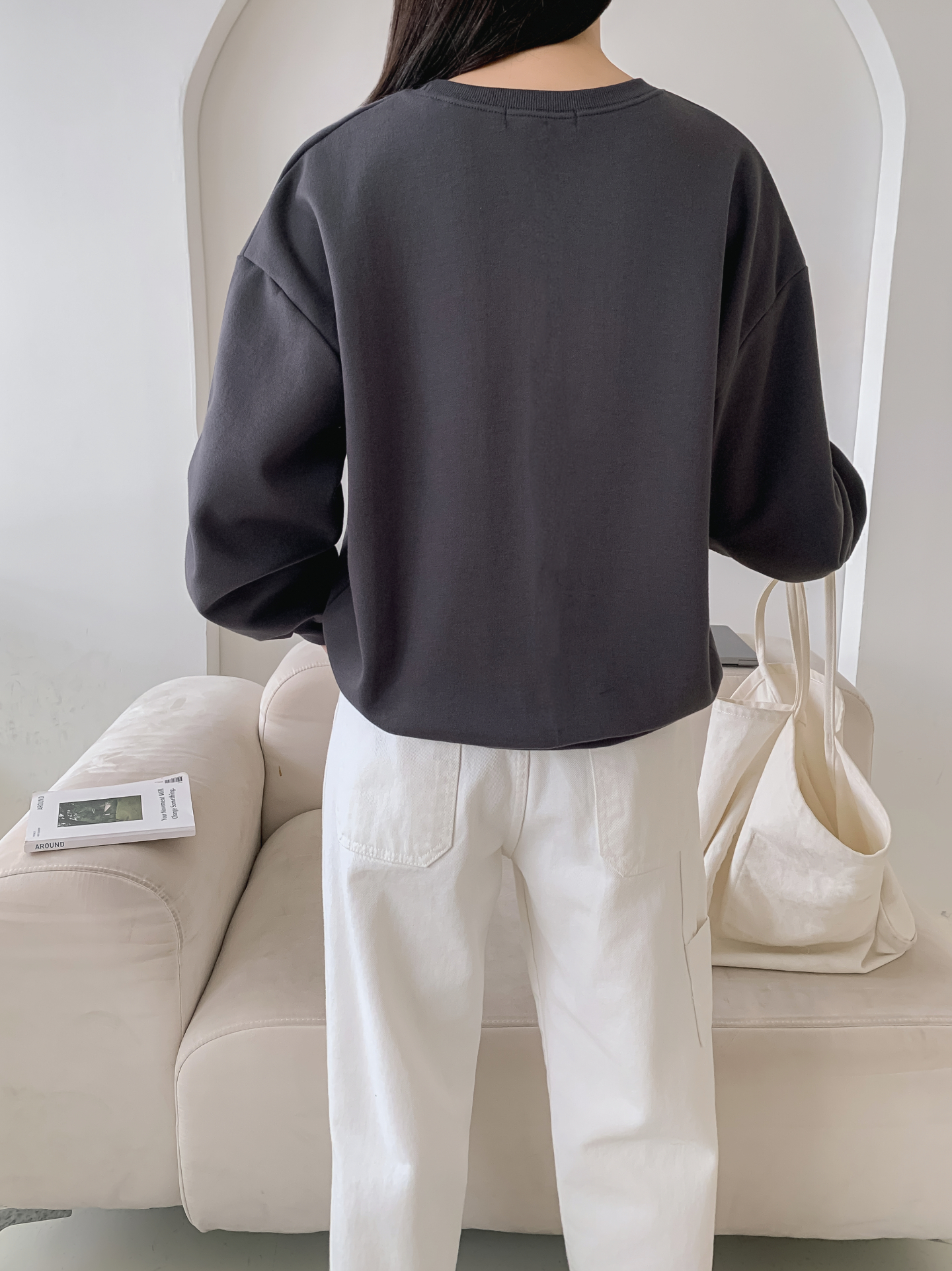 ラウンドネックルーズ長袖刺繍スウェット | 詳細画像21