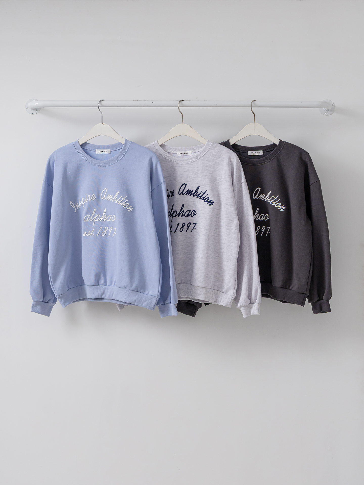 ラウンドネックルーズ長袖刺繍スウェット | 詳細画像30