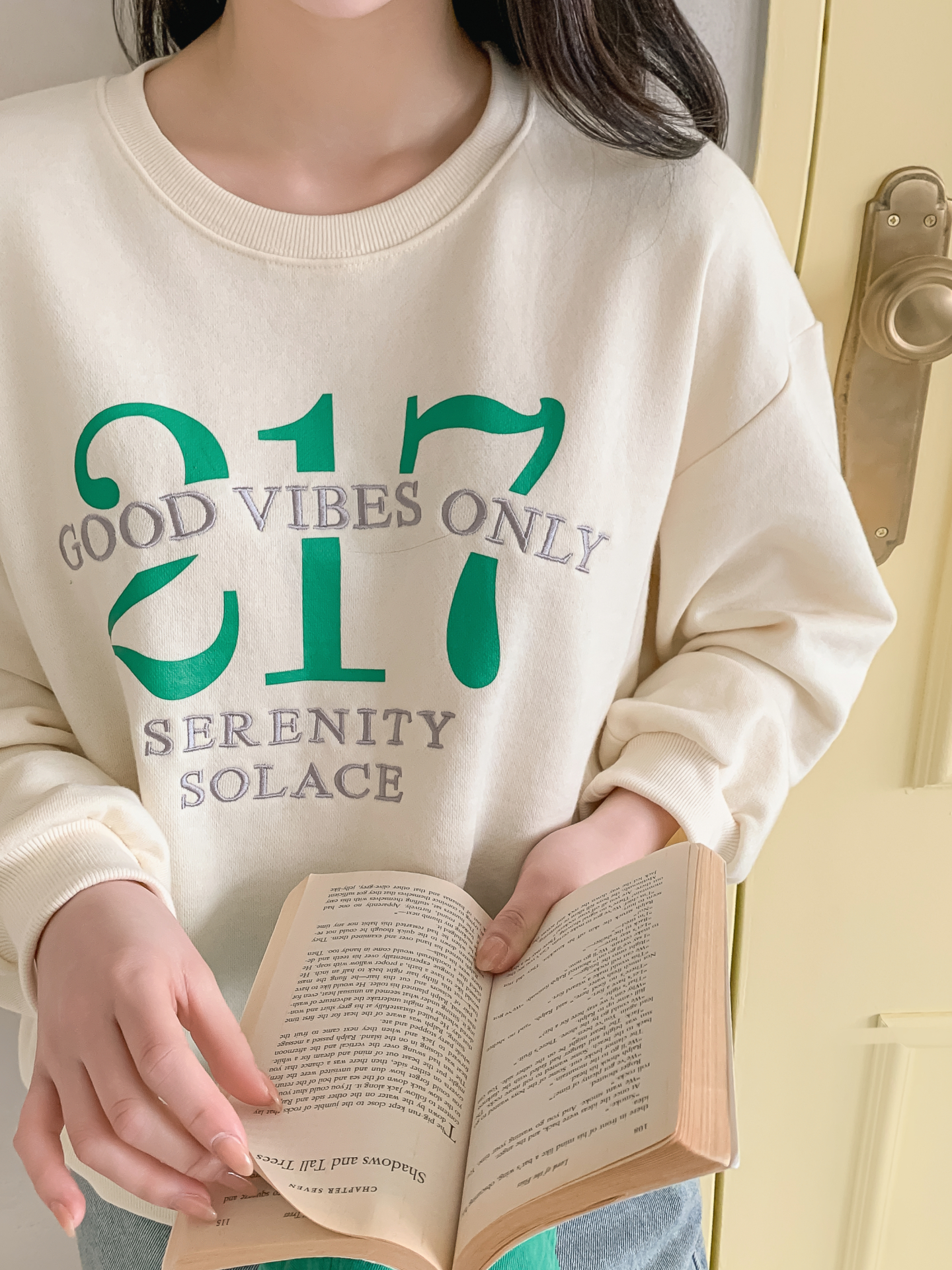 ラウンドネックルーズ長袖刺繍プリントスウェット | 詳細画像7