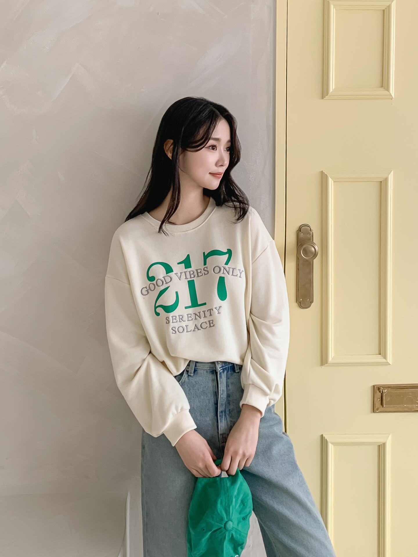 ラウンドネックルーズ長袖刺繍プリントスウェット | 詳細画像16